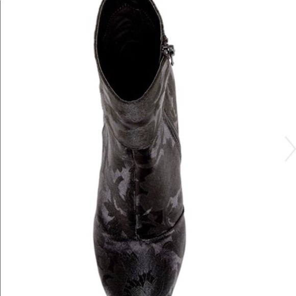 Steve Madden Goldie Block Heel Mid Boot Black Sz 8 - Picture 3 of 3